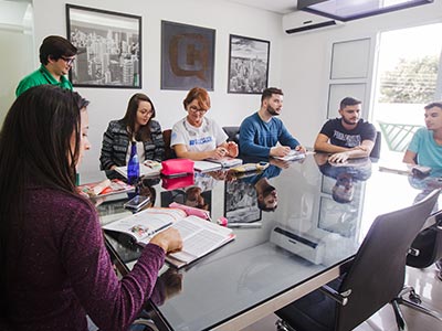 Curso de inglês para adultos Curso de inglês para adultos
