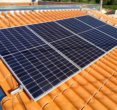 Instalação e manutenção de painéis solares Instalação e manutenção de painéis solares