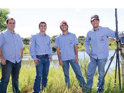 Profissionais altamente capacitados Equipe Planagro