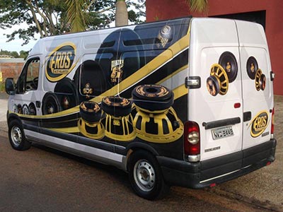 Van adesivada Plotagem em carros e vans