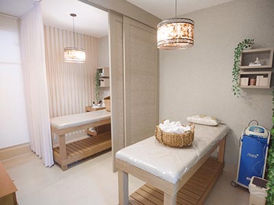 Sala de atendimento focado em terapias corporais e relaxamento Sala de atendimento focado em terapias corporais e relaxamento