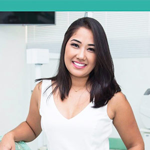 Dra. Karina Suzuki dentista