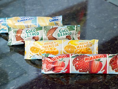 Picolés de diversos sabores Picolés