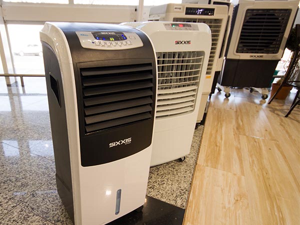 Temos diversos modelos para uso residencial e empresarial Modelos de climatizador