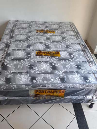 Cama box e cabaceiras para camas de casal e de solteiro Móveis para quartos