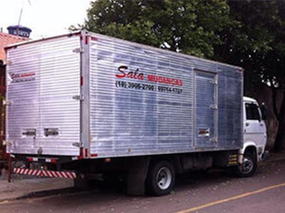 caminhão baú para transporte de mudanças caminhão baú para transporte de mudanças