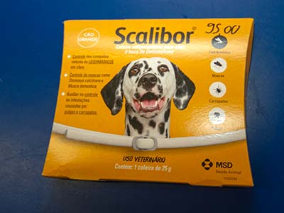 Coleira antiparasitária Coleira antiparasitária para cães