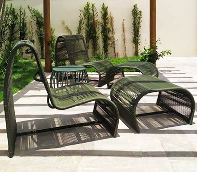 poltronas e mesa de apoio poltronas e mesa de apoio