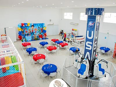 Mesas para aniversários Mesas para aniversários
