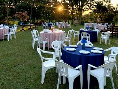 Mesas e cadeiras para casamentos Mesas e cadeiras para casamentos