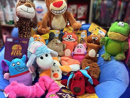 Brinquedos, pelúcias e mordedores para filhotes