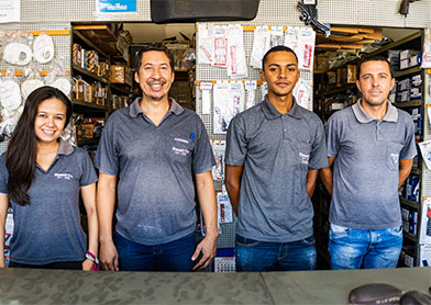 Equipe de profissionais altamente capacitados Equipe Swat Auto Peças