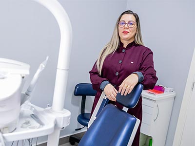 Dra. Cecília Torres da Silva Carvalho | Cirurgiã-Dentista | CRO/SP 132911 Dra. Cecília Torres da Silva Carvalho