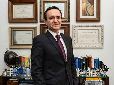 Dr. Danilo Alberti Afonso Dr. Danilo Alberti Afonso