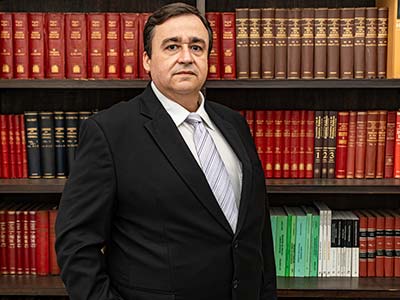 Dr. Fernando Alberti Afonso Dr. Fernando Alberti Afonso