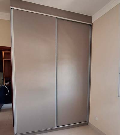 armário com porta de correr armário com porta de correr