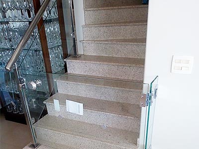 Portinha e guarda corpo para escadas Portinha e guarda corpo para escadas