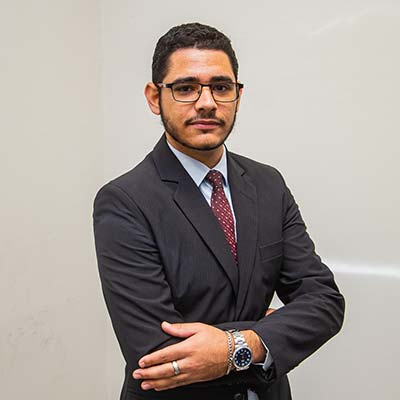 Dr. Israel Coutini Dr. Israel Coutini
