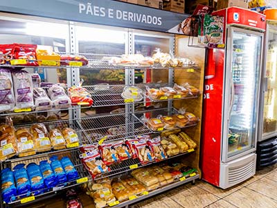 mercado, açougue e padaria mercado