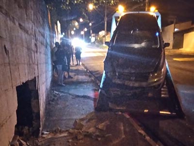 Auto socorro em acidentes Auto socorro em acidentes