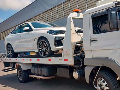 Transporte de veículos nacionais e importados com seguro contra acidentes Transporte de veículos nacionais e importados com seguro contra acidentes