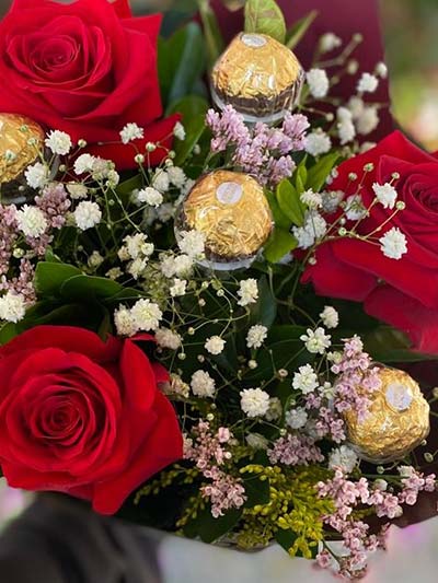 Buquê de rosas com bombom buquê de rosas com bombom