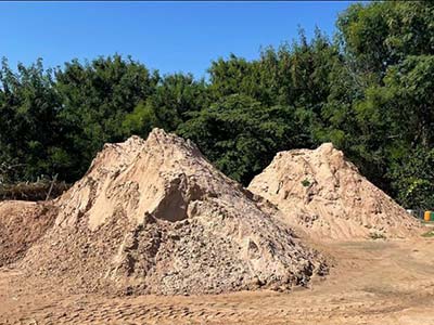 Areia fina e lavada Pilha de areia