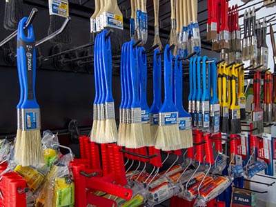 Pincéis de diversos tamanhos e modelos Pincéis