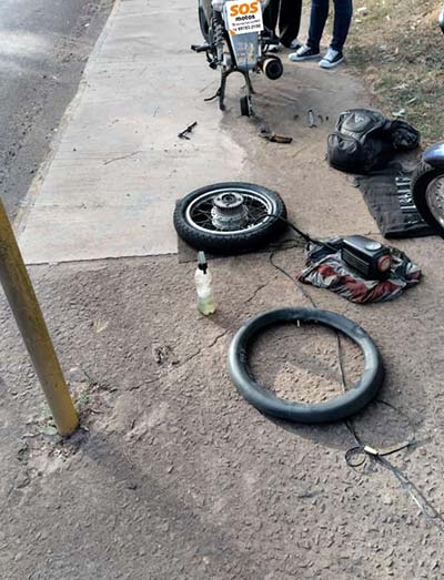atendimento de moto com pneu furado atendimento de moto com pneu furado
