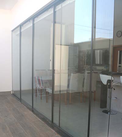 Porta de correr para divisão de ambientes Porta de correr para divisão de ambientes