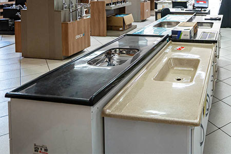 pias com gabinetes para cozinha