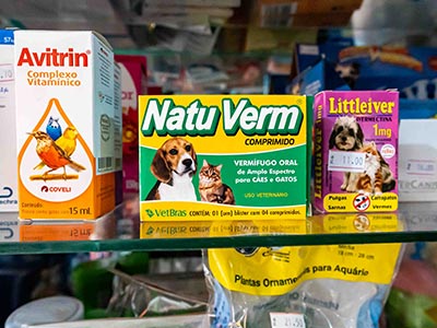 Medicamentos veterinários e produtos para o controle de parasitas Medicamentos veterinários
