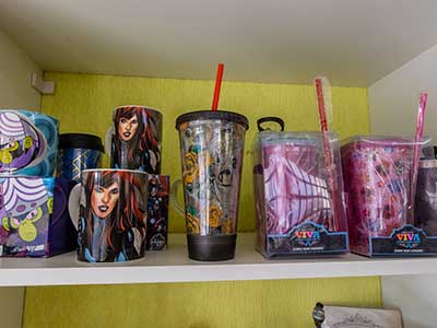 Garrafas e squeezes Garrafas e squeezes