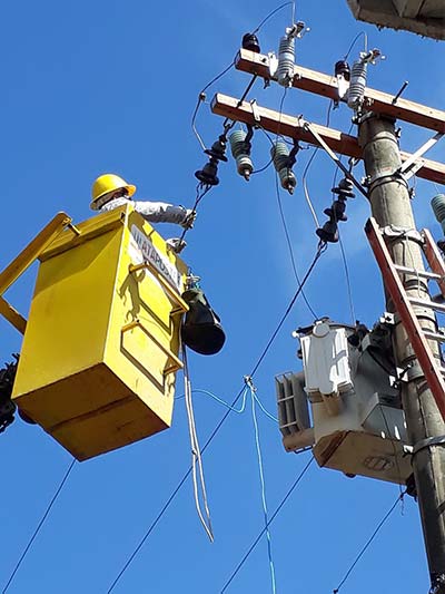 Manutenção e reforma de transformadores de média tensão Manutenção e reforma de transformadores de média tensão