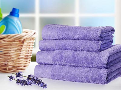 Lavagem de toalhas de mesa e roupas de banho Toalhas de banho