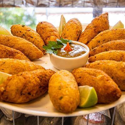 bolinhos de bacalhau bolinhos de bacalhau