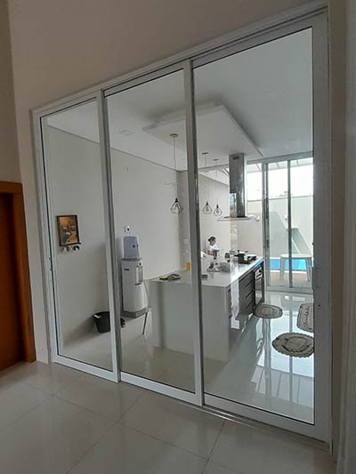 Porta em Esquadria de Alumínio porta em esquadria de alumínio