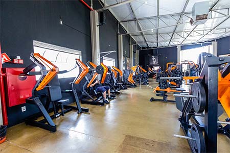 Ambiente climatizado para a prática de atividades físicas Sala de musculação climatizada