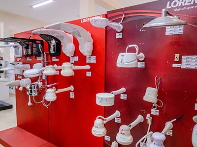 Chuveiros e duchas Chuveiros e duchas