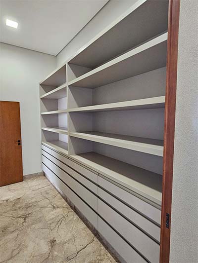 Closet closet