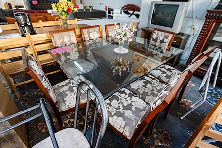 mesa de jantar com tampo em vidro