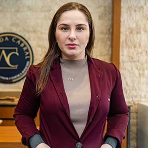 Dra. Amanda Bocchi Cabral dentista
