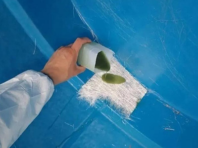 manutenção e conserto em piscina-de-fibra manutenção e conserto em piscina-de-fibra