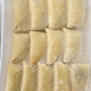 Soffiatelle de ricota, brócolis e peito de peru Soffiatelle de ricota, brócolis e peito de peru