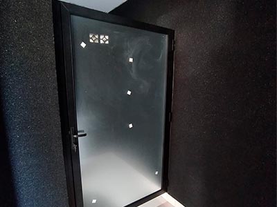 Porta com película Porta com película
