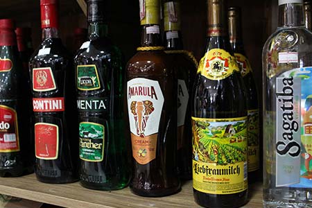 cachaça, vinhos e licores cachaça, vinhos e licores