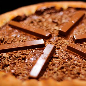 pizza com kitkat pizza com kitkat