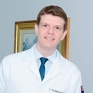 Dr. Alcides Frazzarto Júnior oftalmologista
