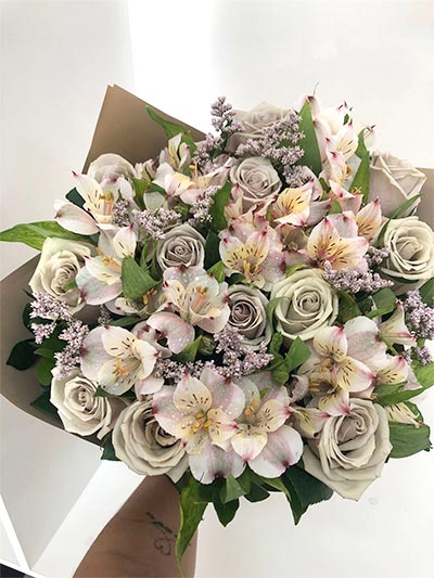 Buquê Rosas com Astromelias