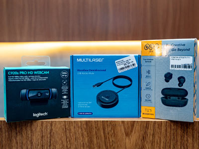 Webcam, microfone e fones Webcam, microfone e fones